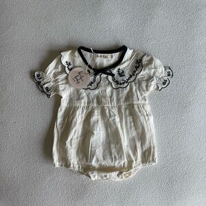 NWT Peter Pan collar bubble